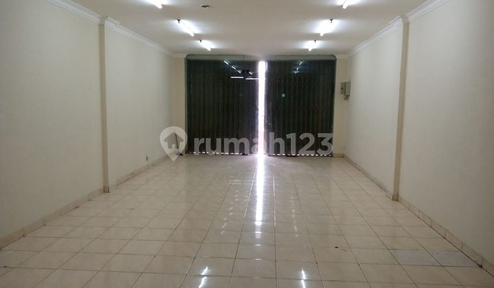 Four-story shop house in Cibinong commercial area, cheapest price. 2