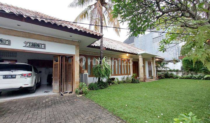 Rumah Mewah Kemang Nuansa Bali ada Pool akses Strategis 2