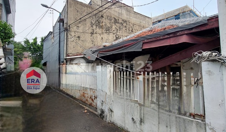 Rumah 2 Lantai Tebet Hitung Tanah Selangkah Ke Stasiun Tebet