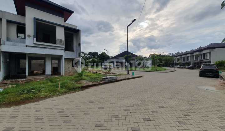 Rumah Hook Sejuk Lokasi Strategis Akses Tol Sumarecon 