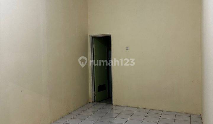kamar tidur rumah 2 lantai graha puspasari