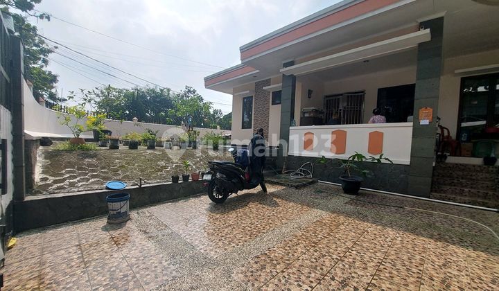 Rumah Hook Pabaton Pusat Kota Selangkah ke Istana dan Stasiun