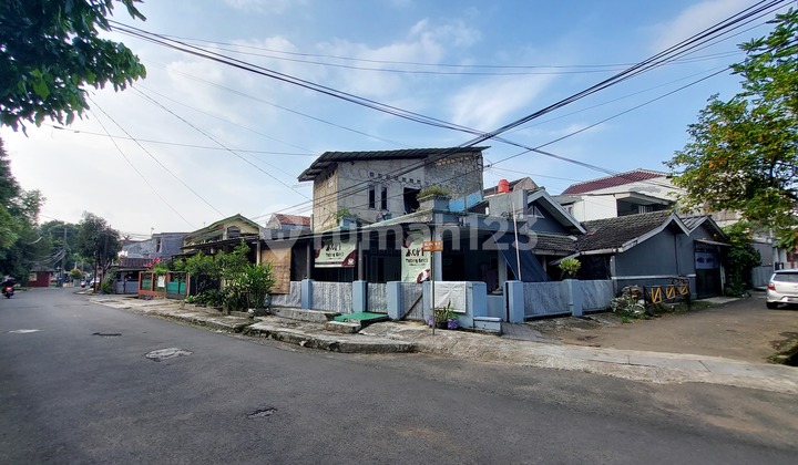 Rumah Sejuk Hook 2 Lantai Lingkungan Asri Akses Tol Sumarecon 