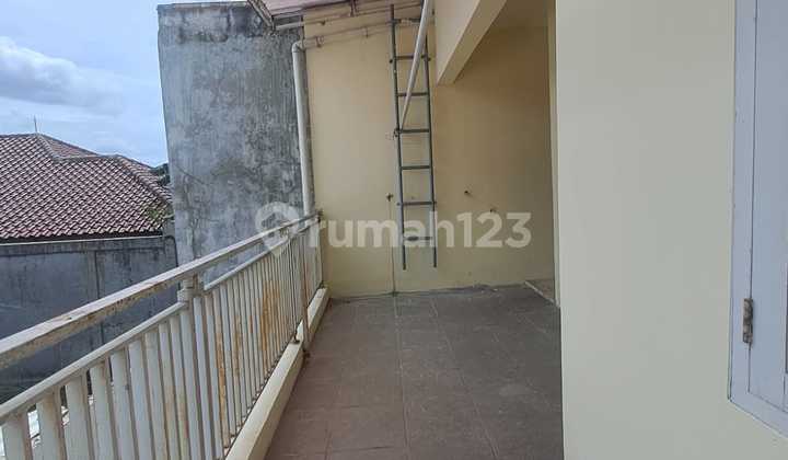 Nice House Ready to Live In, 2 Floors, SHM, @ Cluster, Jagakarsa, South Jakarta 2