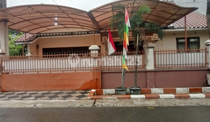 Ready to Occupy House, 2 Floors, SHM, Semi Furnished, Cimanggis, Depok City