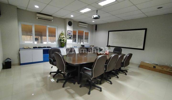 Show Room Mobil + Lift Oven, 4lt, m 21juta Tanah Bangunan 26