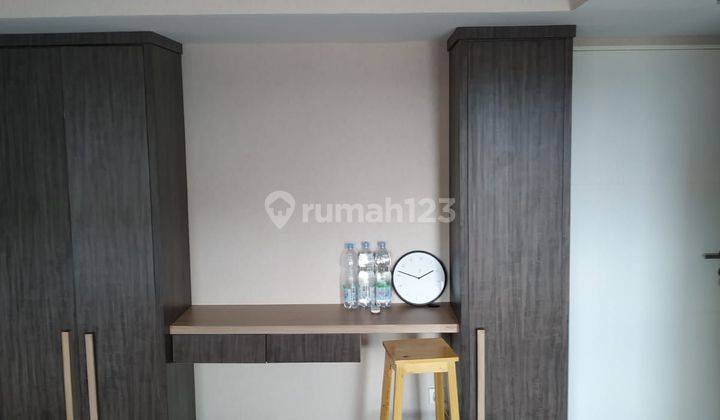 Apartemen UrbanTown Serpong Studio Lantai 17, Semi Furnished  2