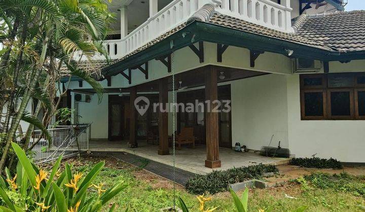 Rumah Mewah 2 Lantai, Semi Furnished, Ada Kolam Renang Di Kemang 2