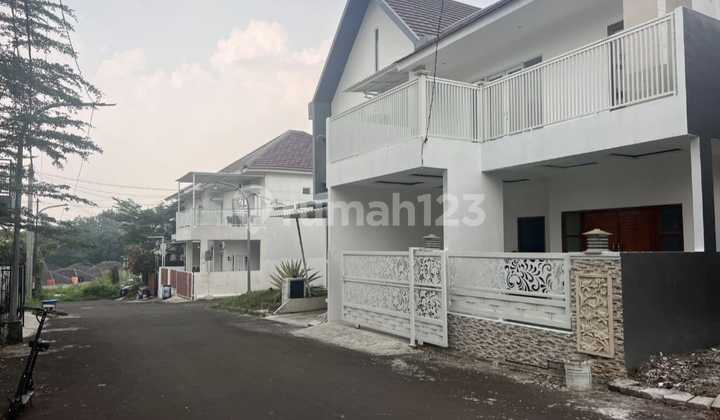 Rumah Bagus 2 Lantai di Cilodong Harga Nego Sampai Deal Rumah Bagus 2 Lantai di Cilodong Harga Nego Sampai Deal