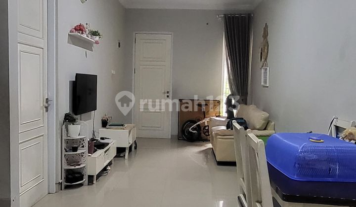 Modern minimalist house for sale fully furnished ready to occupy in Beji Depok 2