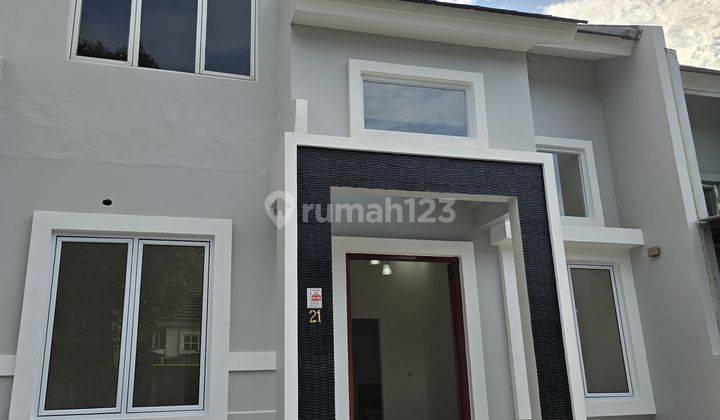 Rumah 2 Lantai Bagus di Kota Wisata Cibubur Sudah Direnovasi 2