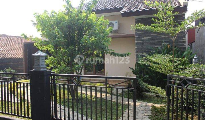 Dijual Klinik Masih Aktif Berikut Rumah Utama 17