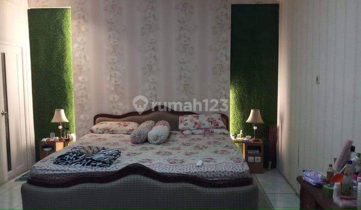 Dijual Klinik Masih Aktif Berikut Rumah Utama 25