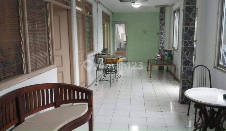 Dijual Klinik Masih Aktif Berikut Rumah Utama 24