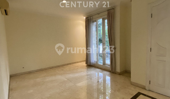 Luxury House in the Premium and Tranquil Area of Pondok Indah 2