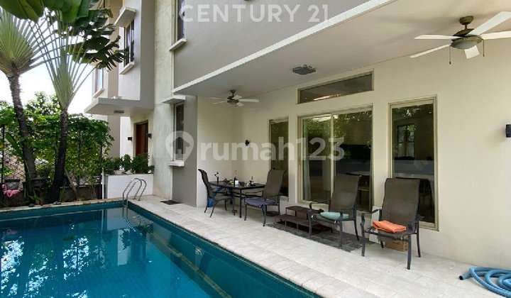 Modern Residence with Rooftop in the Elite SCBD Area