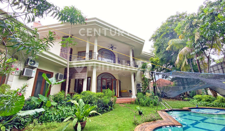 Rumah Mewah 2 Lantai Di Lingkungan Yang Tenang Di Kemang Timur Rumah Mewah 2 Lantai Di Lingkungan Yang Tenang Di Kemang Timur