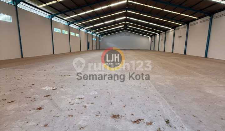 Warehouse in Candi Industrial Area