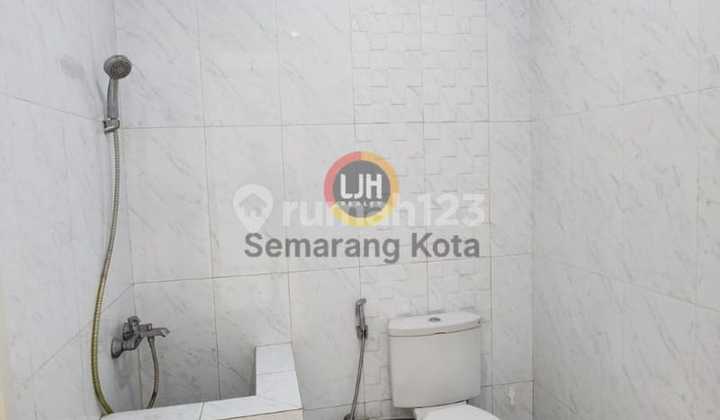 Ruko Mewah di Jalan Mt Haryono 2