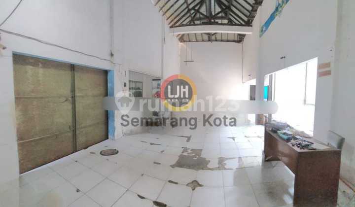 Warehouse in Gayamsari Area 1