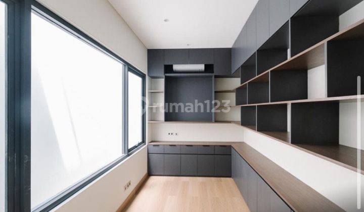 Rumah Industrial modern 3 Lantai di Discovery Bintaro 9 1