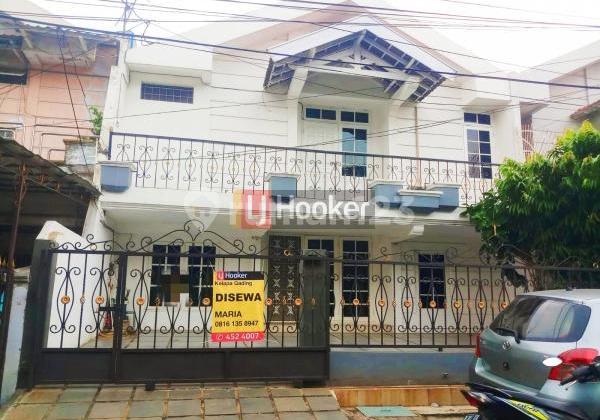 NEAT HOUSE READY TO OCCUPY LOCATED IN KELAPA PUAN TIMUR AREA, KELAPA GADING, NORTH JAKARTA NEAT HOUSE READY TO OCCUPY LOCATED IN KELAPA PUAN TIMUR AREA, KELAPA GADING, NORTH JAKARTA