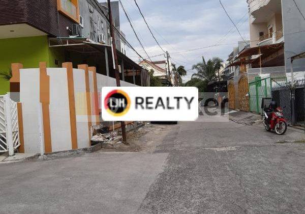 RUMAH KOST LUAS 14x17 m2 BERLOKASI DI GADING ELOK TIMUR AREA KELAPA GADING 2