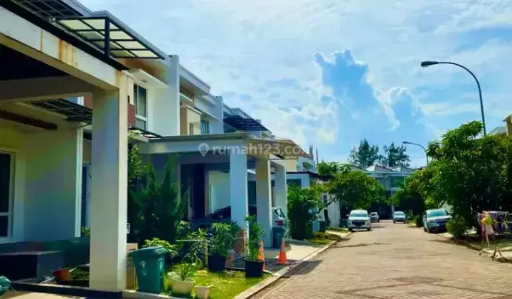 Rumah Golf Residence Lebar 8,kamar 4,lantai 2,hadap selamanya 1