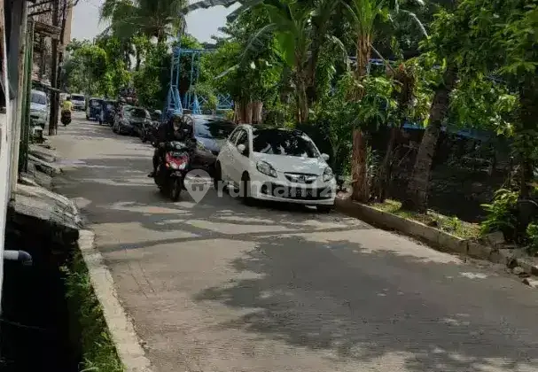 Rumah di Pademangan Jalan Raya 7