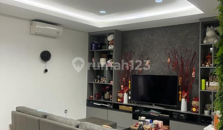 Rumah smart home minimalis, lebar 8,barat, siap kelapa Gading