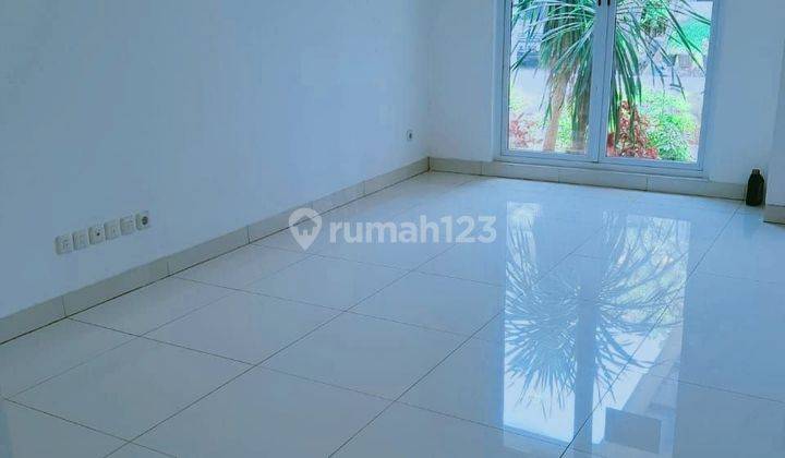 Rumah standar  2 lantai minimalis, 3 BR, lebar 7,siap hu 2