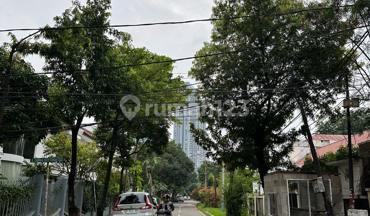 Dijual Rumah Classic Belakang Kampus Yarsi,Cempaka Putih
