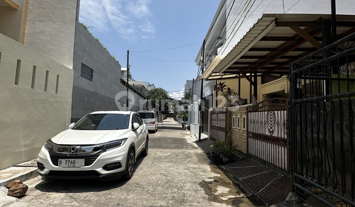 Rumah Bagus Dan Terawat Lebar 10 Hadap Selatan Sunter Hijau