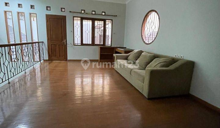 Sewa Rumah Full Furnish Murah Di Setra Duta 1