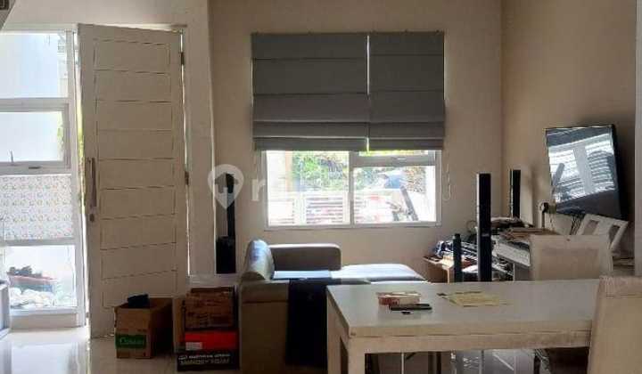 For Sale: Good, Cheap, Ready-to-Occupy House in Taman Holis, South Bandung 2