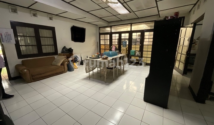 For Sale: Central Bandung City House, Kacapiring, Negotiable Price