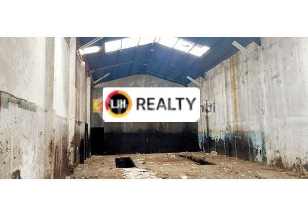Warehouse in Medoho Permai Semarang 1