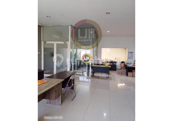 Gudang di Sukarno Hatta Semarang 1