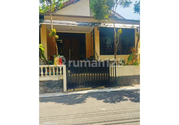 House in Stonen Timur, Gajahmungkur, Semarang 1