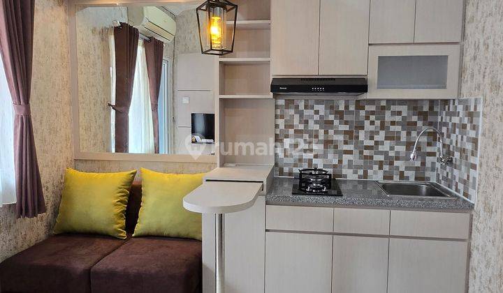 Apartemen Green Pramuka Tower Scarlate Furnished 2 Kamar Tidur New 1