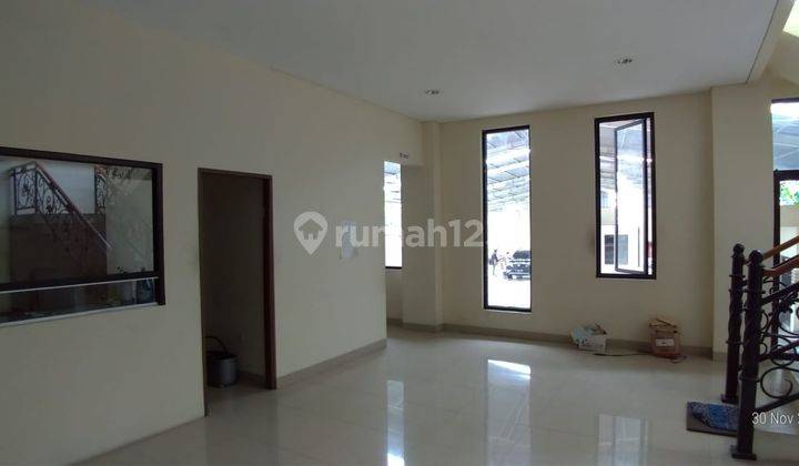 Gedung Komersial Strategis Multi Fungsi  4