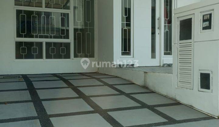 Rumah di Emerald Sudah Ronovasi Siap Huni 2