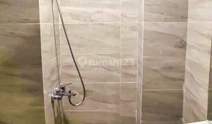 foto lainnya unit studio apartemen collins boulevard,
