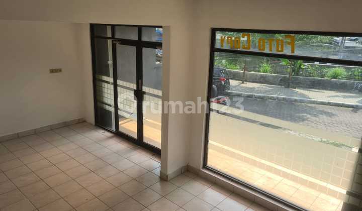 Shop House in Bukit Nusa Indah Serua, South Tangerang, Hook Position, Ready for Business 2
