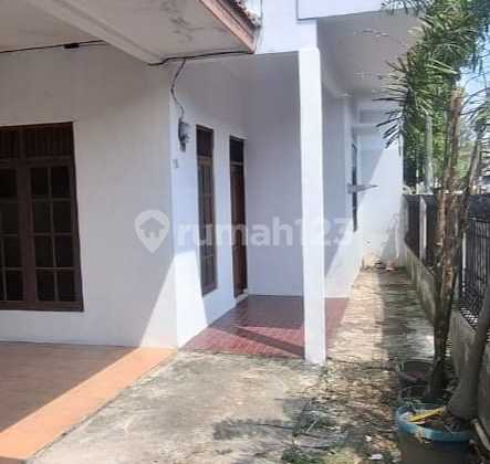 Rumah di Pondok Ranji Dekat Stasiun KRL dan Bintaro 2