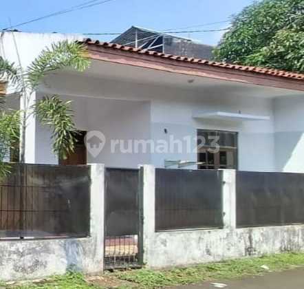 Rumah di Pondok Ranji Dekat Stasiun KRL dan Bintaro 1