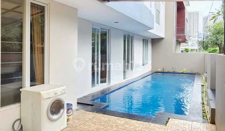 Rumah Cantik Mewah Dilingkungan Elit 2