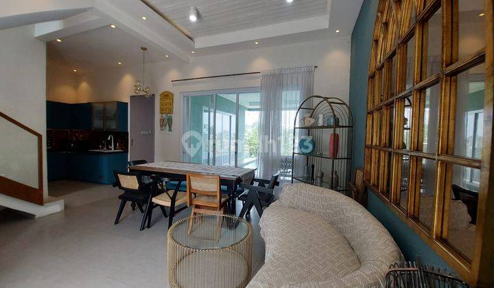 Rumah 2 Lantai Bagus Siap Huni Full Furnished SHM di Dago , Bandung 1