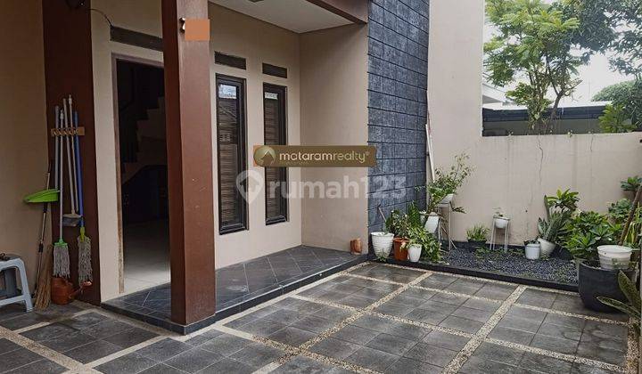 Rumah 2 Lantai Bagus Semi Furnished SHM di Cipamokolan, Bandung 1