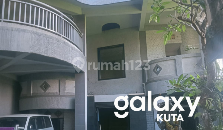 Dijual Rumah Tengah Kota 3 Lantai + Rooftop View Sawah di Trengguli Denpasar Timur - Bali